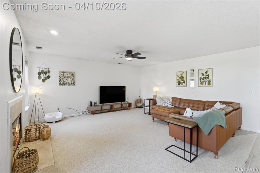 4964 Oak Hill Drive, Waterford, MI 48329 — Photo 3