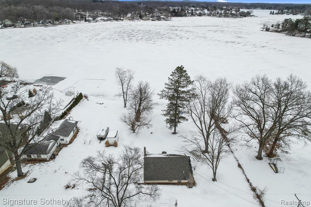 8041 GRAND RIVER Road, Brighton, MI 48114 — Photo 37