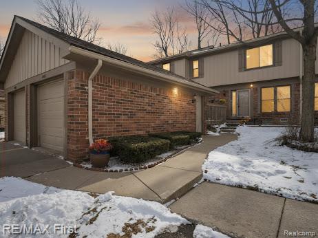 845 Langdon Court, Rochester Hills, MI 48307 — front exterior