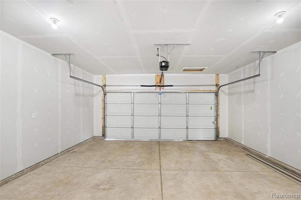 213 Wildflower Drive, Hillsdale, MI 49242 — Photo 33