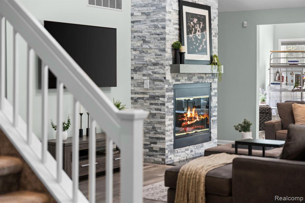 2325 7 Mile Road, South Lyon, MI 48178 — Photo 12