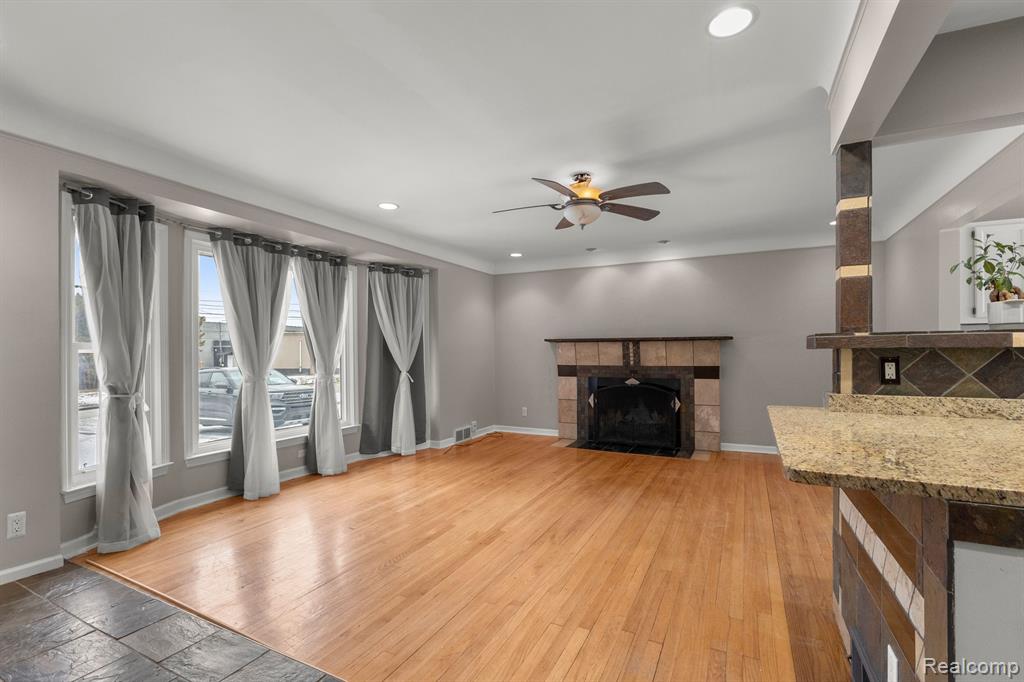 4255 SAMOSET Road, Royal Oak, MI 48073 — Photo 6