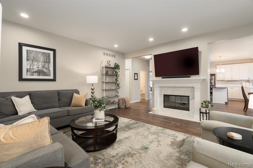 6751 Berry Pointe Drive, Clarkston, MI 48348 — Photo 25