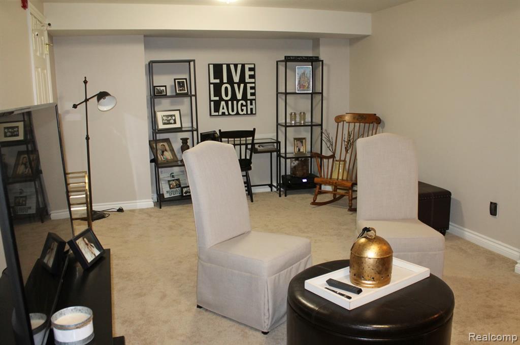 45679 N Stonewood Road, 58, Canton, MI 48187 — Photo 42