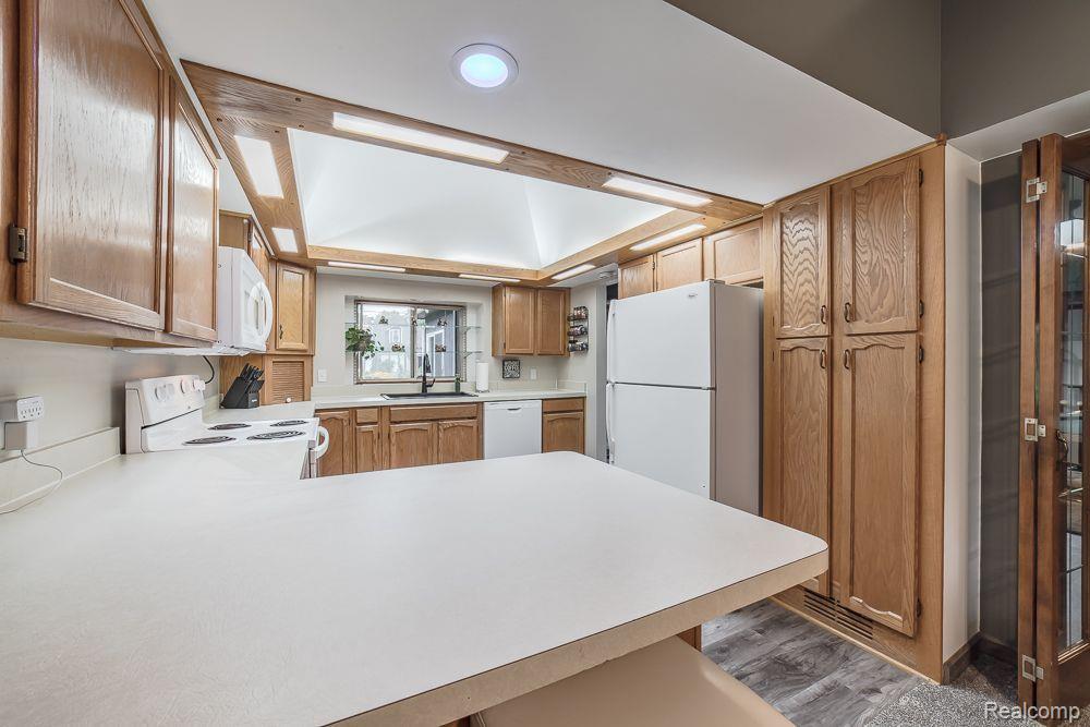 5266 OAK PARK Drive, Clarkston, MI — Photo 20
