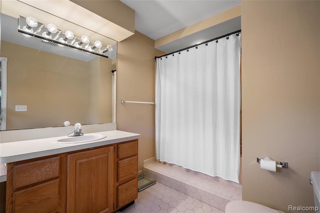 9339 Summercress Drive, Brighton, MI 48116 — Photo 22