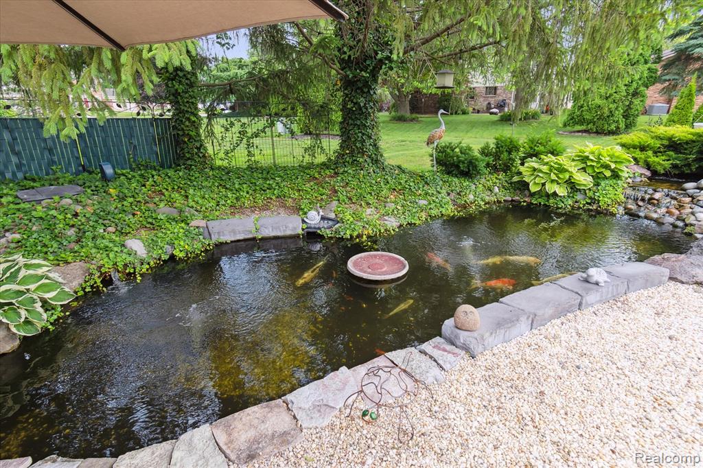 45270 Twining Street, Canton, MI 48187 — Photo 47