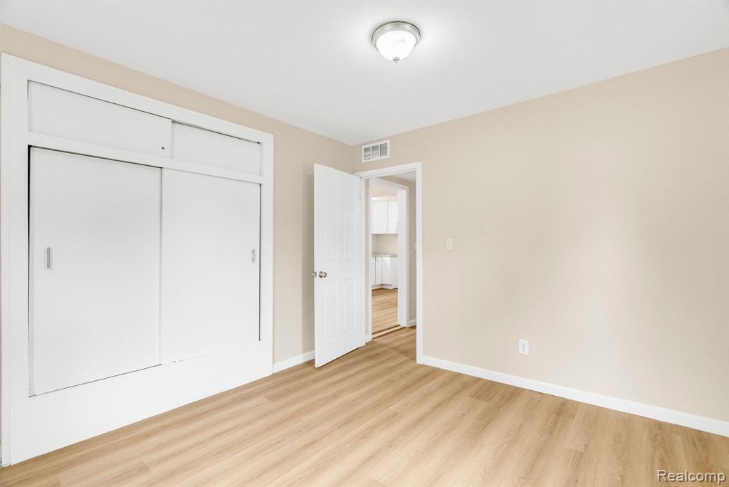 8716 Jewett Avenue, Warren, MI 48089 — Photo 18