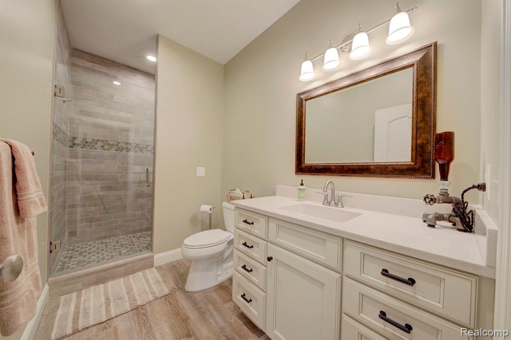 5718 EVERGREEN, Howell, MI 48855 — Photo 33