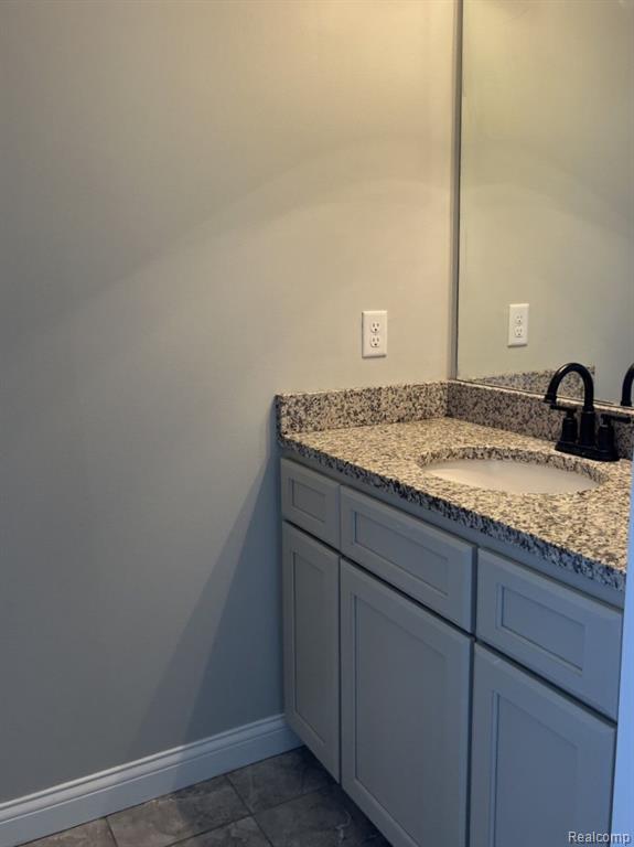 5700 APPIAN Way, Waterford, MI 48329 — Photo 32
