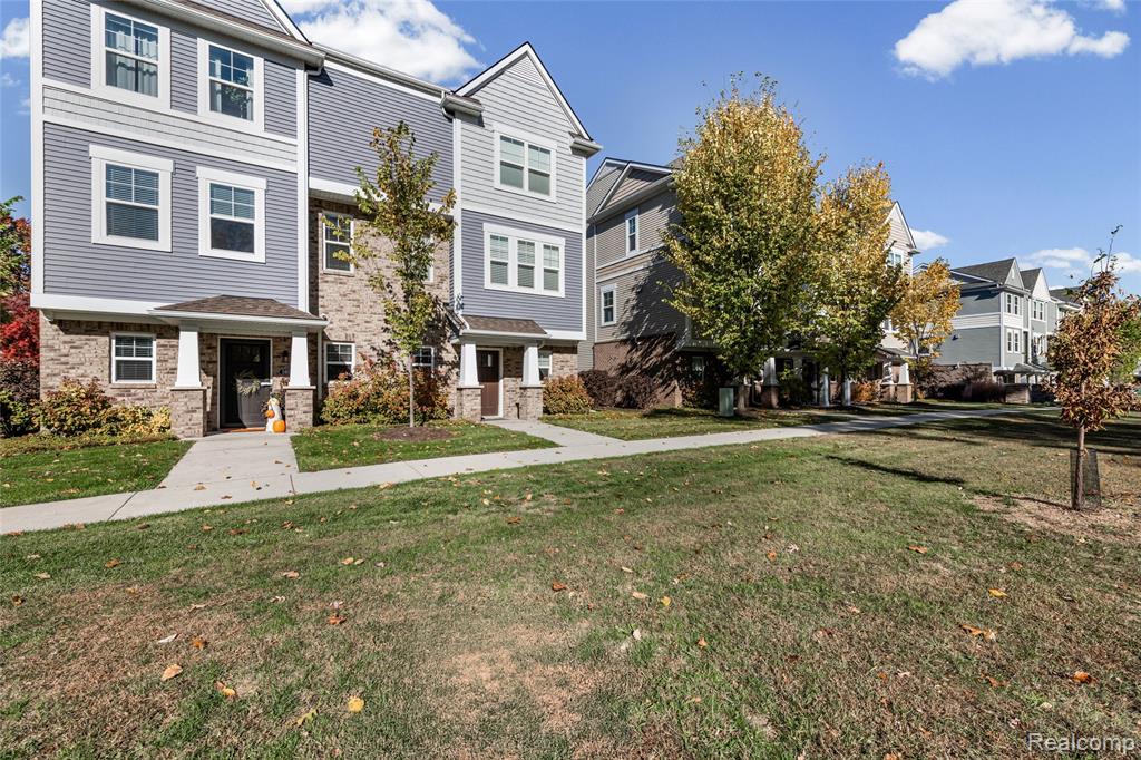 591 Parkside Way, 16, Ferndale, MI 48220 — Photo 5