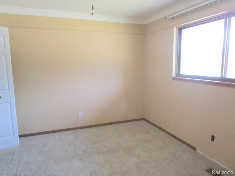 4460 Buckingham, Warren, MI 48092 — Photo 19