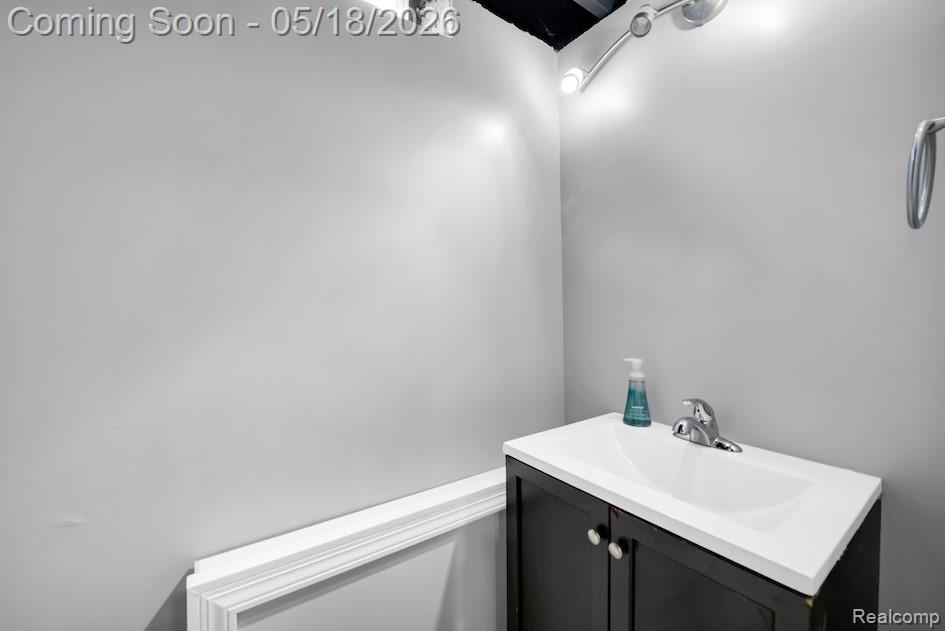 693 Langley Boulevard, Clawson, MI — Photo 35