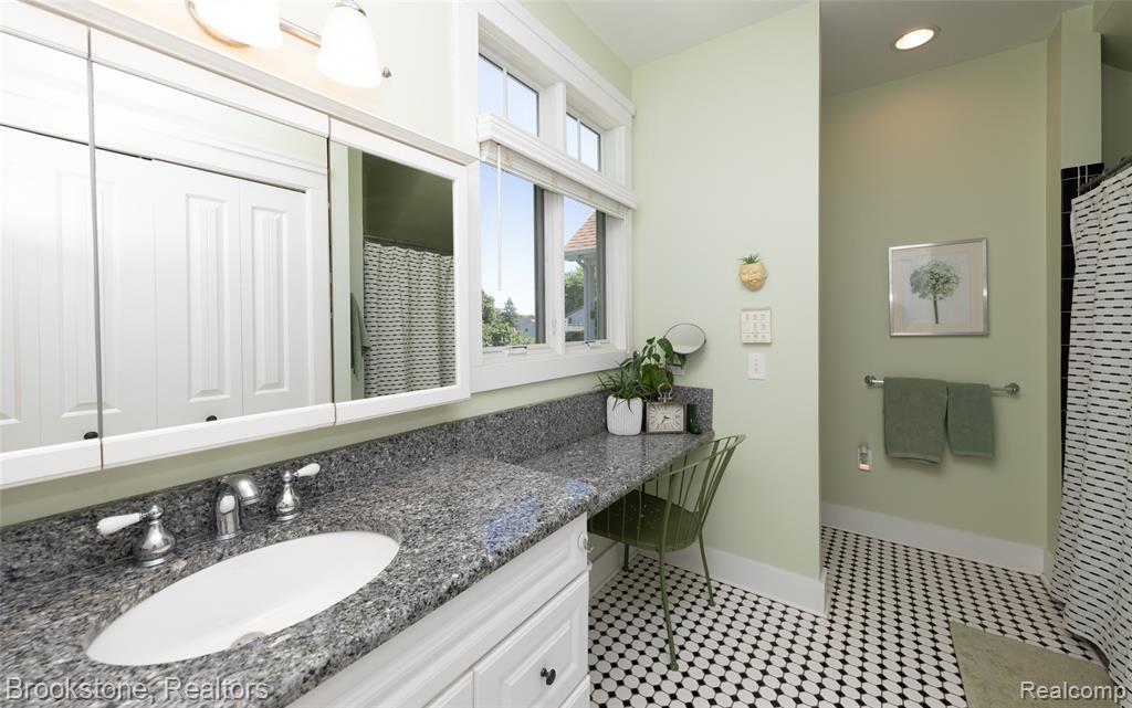 9317 Ridge Road, Goodrich Vlg, MI — Photo 34