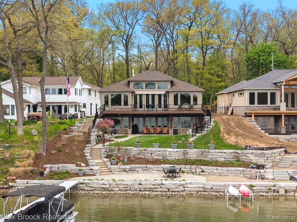 4353 Forest Avenue, Waterford, MI 48328 — Photo 2