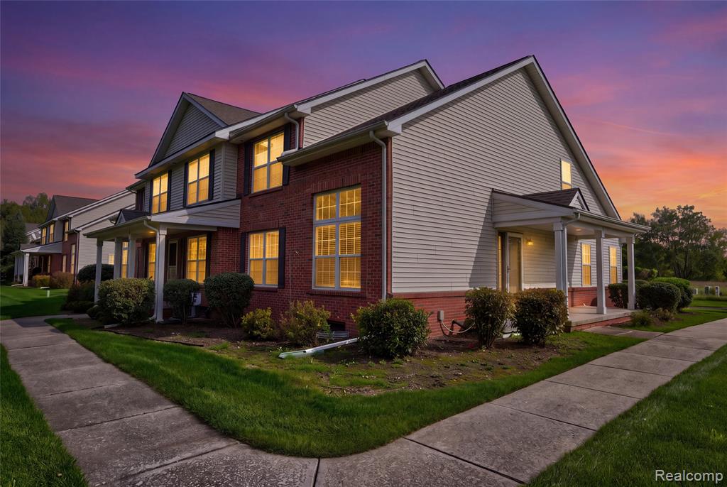 10207 Sunrise Drive, Grand Blanc, MI 48439