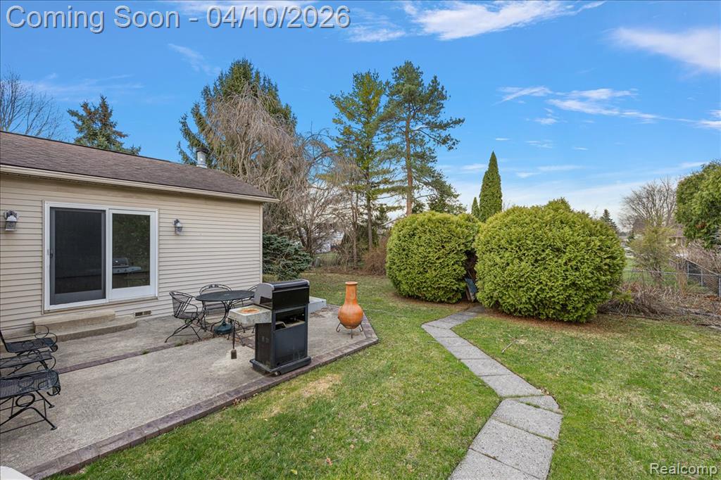 19246 Todd Drive, Clinton Twp, MI 48038 — Photo 26