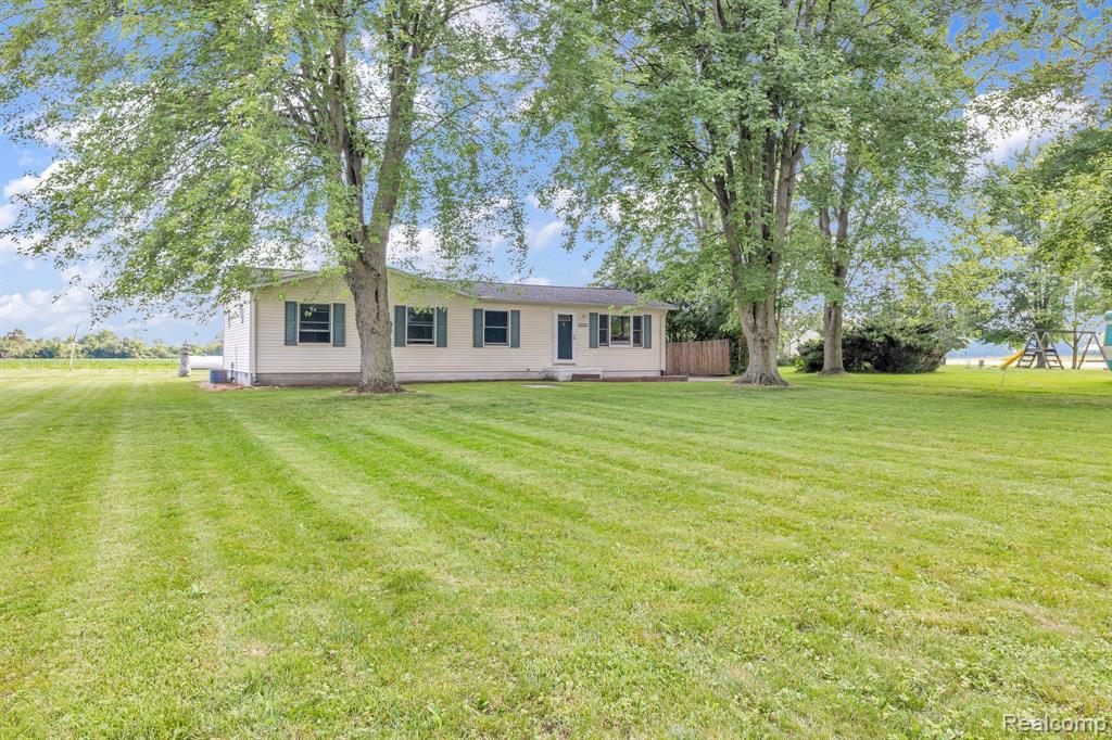 11545 SPEAKER Road, Brockway, MI 48097 — Photo 2