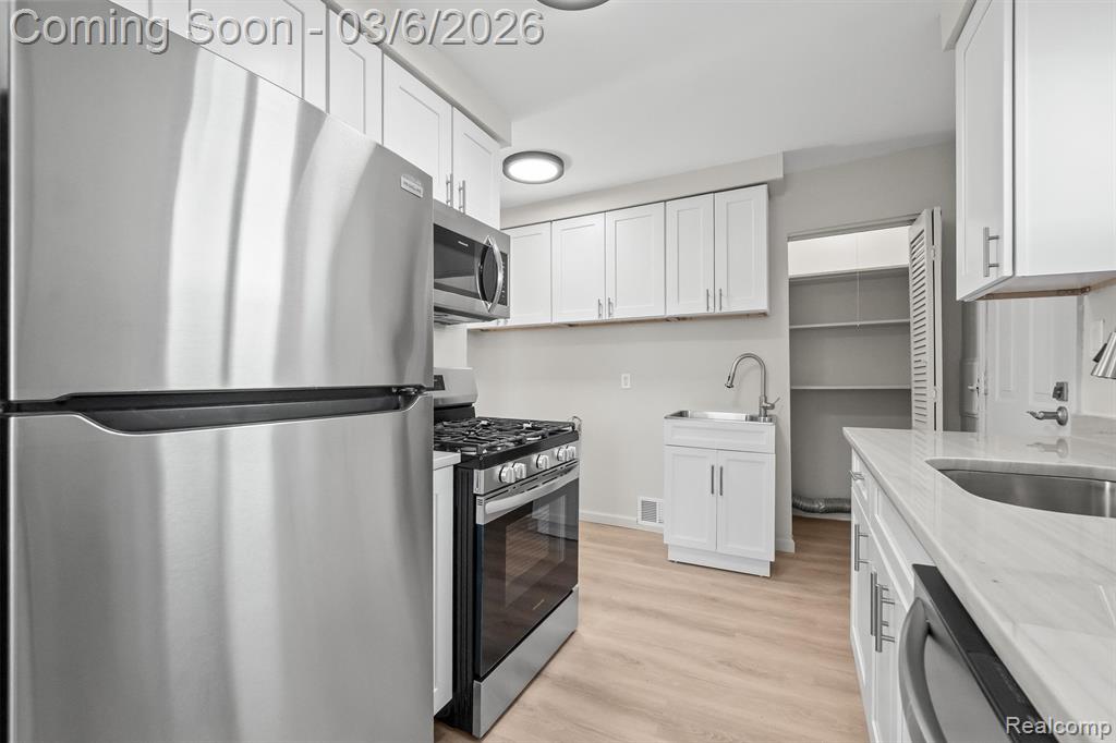 977 Kettering Avenue, Pontiac, MI 48340 — Photo 8