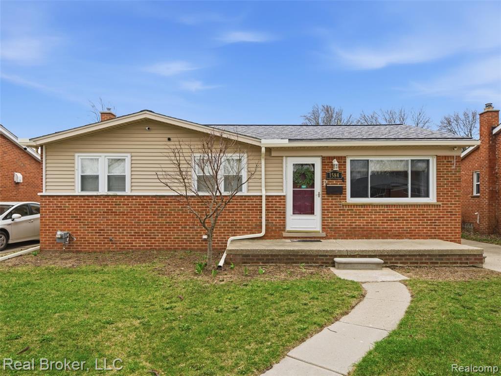 1584 Beaupre Avenue, Madison Heights, MI 48071 — Photo 2