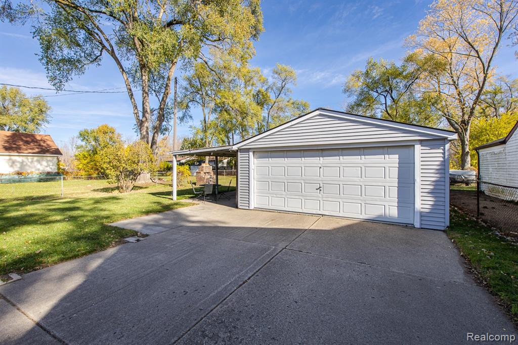 44084 Utica Road, Utica, MI 48317 — Photo 35