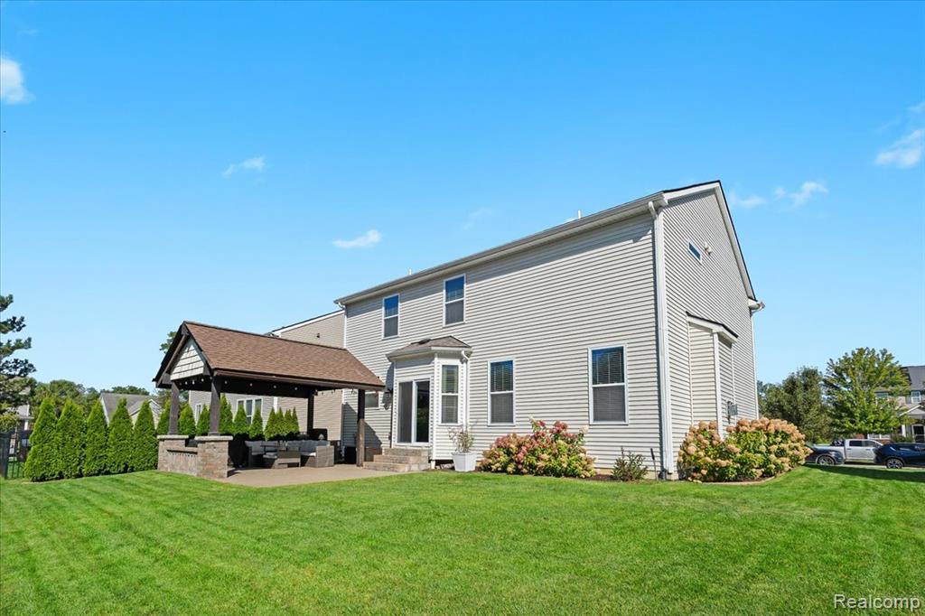 10403 Bouldercrest Drive, South Lyon, MI 48178 — Photo 33