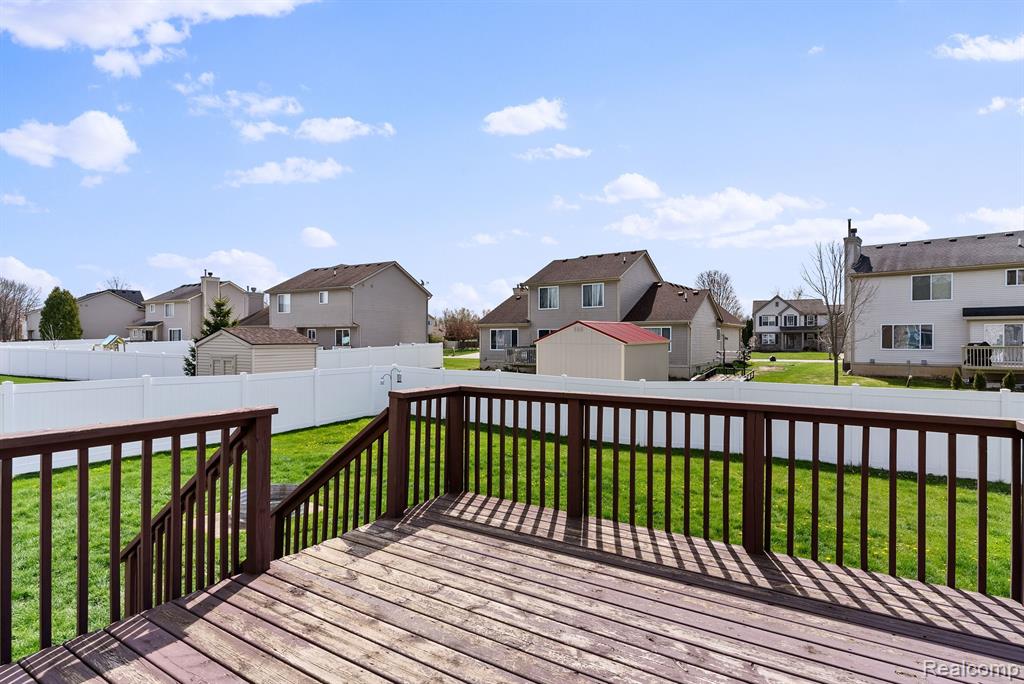 5166 CYPRESS Circle, Grand Blanc, MI 48439 — Photo 41