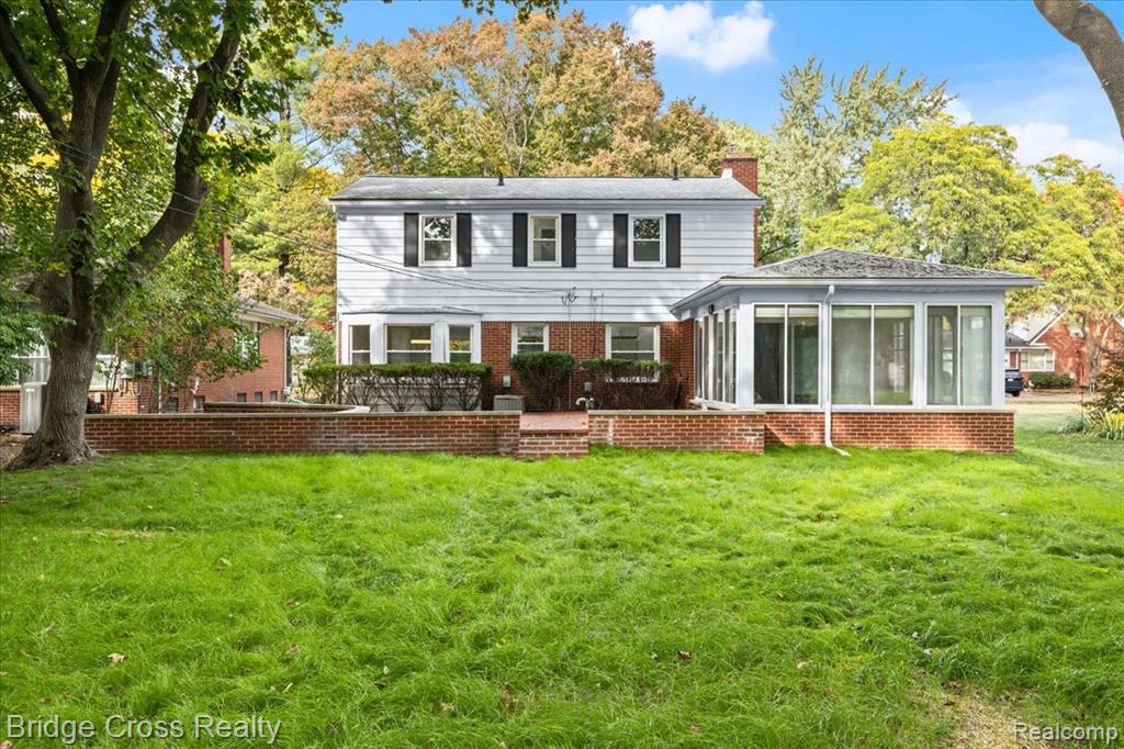 17537 Roseland Boulevard, Lathrup Village, MI 48076 — Photo 34