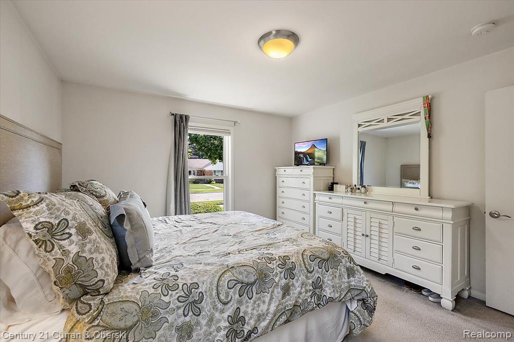 4151 Seminole Drive, Royal Oak, MI 48073 — Photo 18
