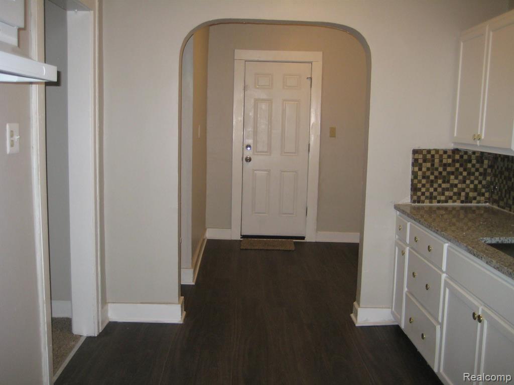 8066 NORMILE Street, Detroit, MI 48204 — Photo 25