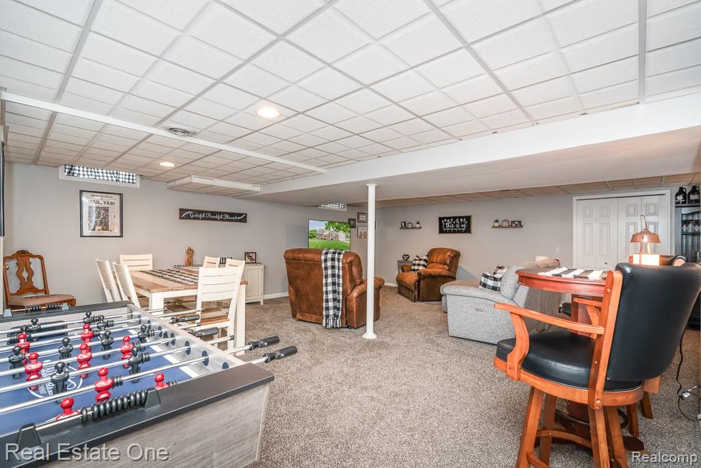 1043 Ridgeview Circle, Lake Orion, MI 48362 — Photo 33