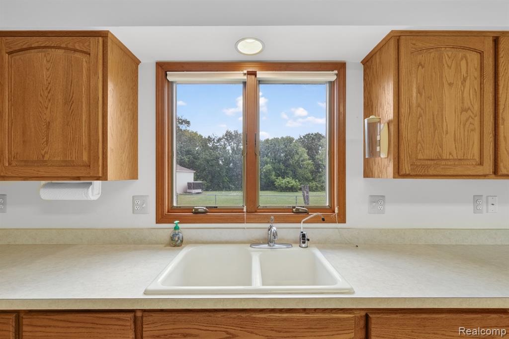 8558 37 Mile Road, Romeo, MI 48065 — Photo 9