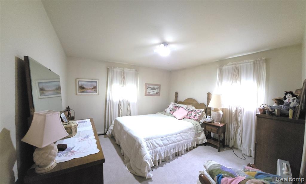 10040 Stinchfield Woods Road, Pinckney, MI 48169 — Photo 32