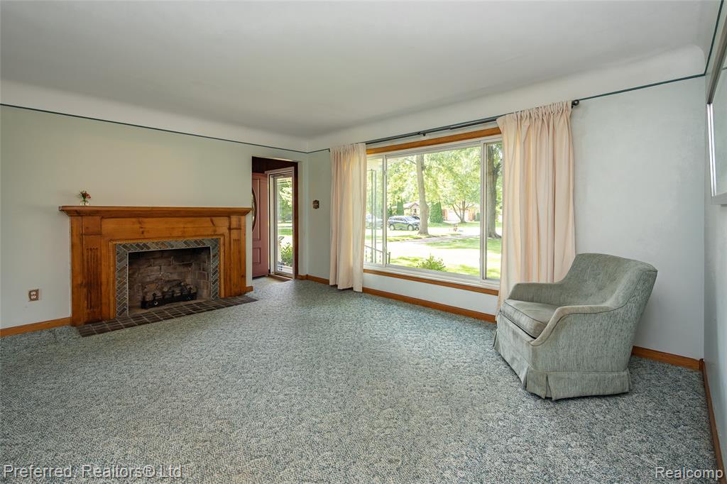 6346 Donaldson Drive, Troy, MI 48085 — Photo 7