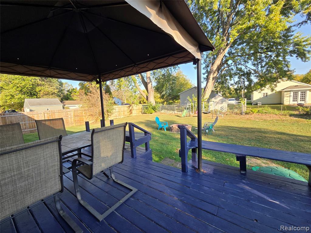 6041 Roberta Street, Burton, MI 48509 — Photo 20
