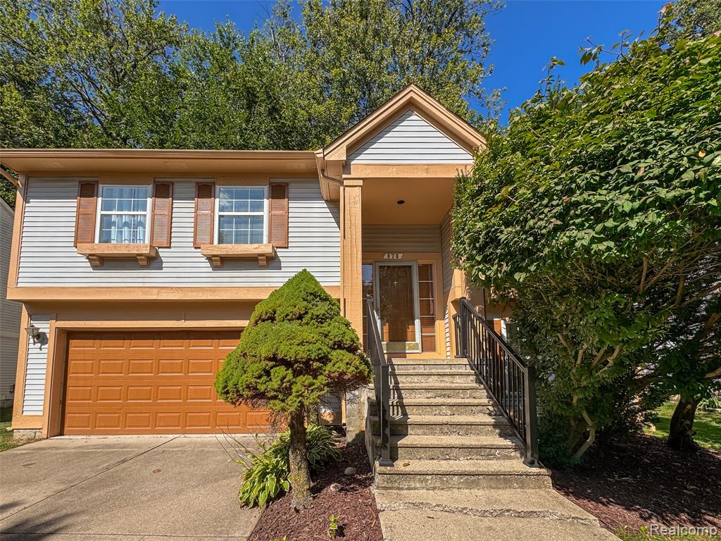 870 Huntclub Boulevard, Auburn Hills, MI 48326 — Photo 3