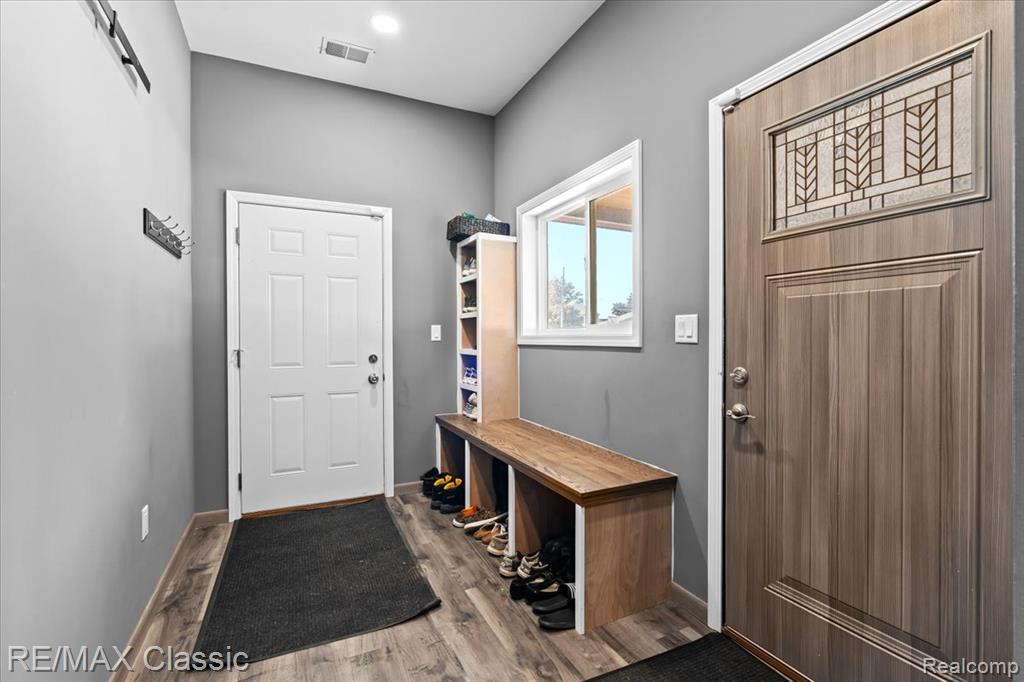 4806 Surfwood Drive, Commerce Twp, MI 48382 — Photo 16