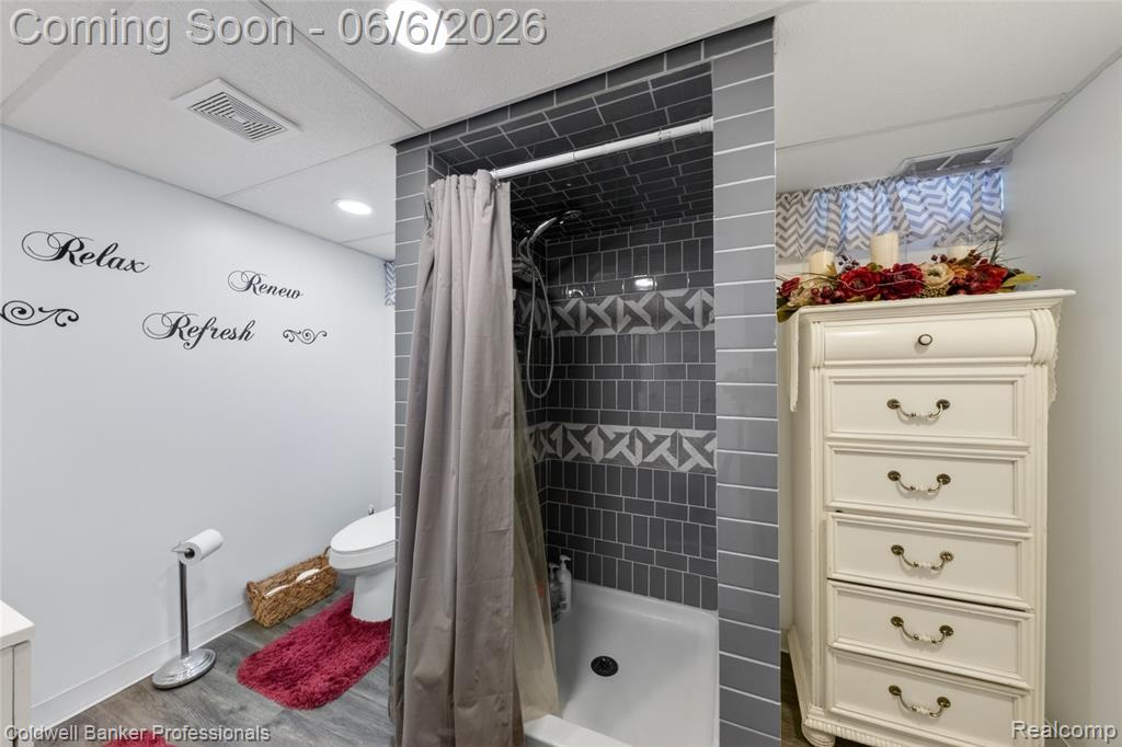 373 Tilmor Drive, Waterford, MI 48328 — Photo 35