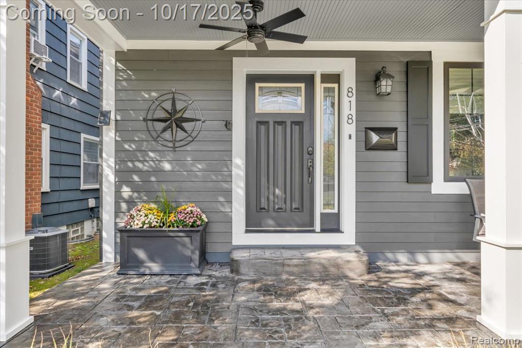 818 Longfellow Avenue, Royal Oak, MI 48067 — Photo 10