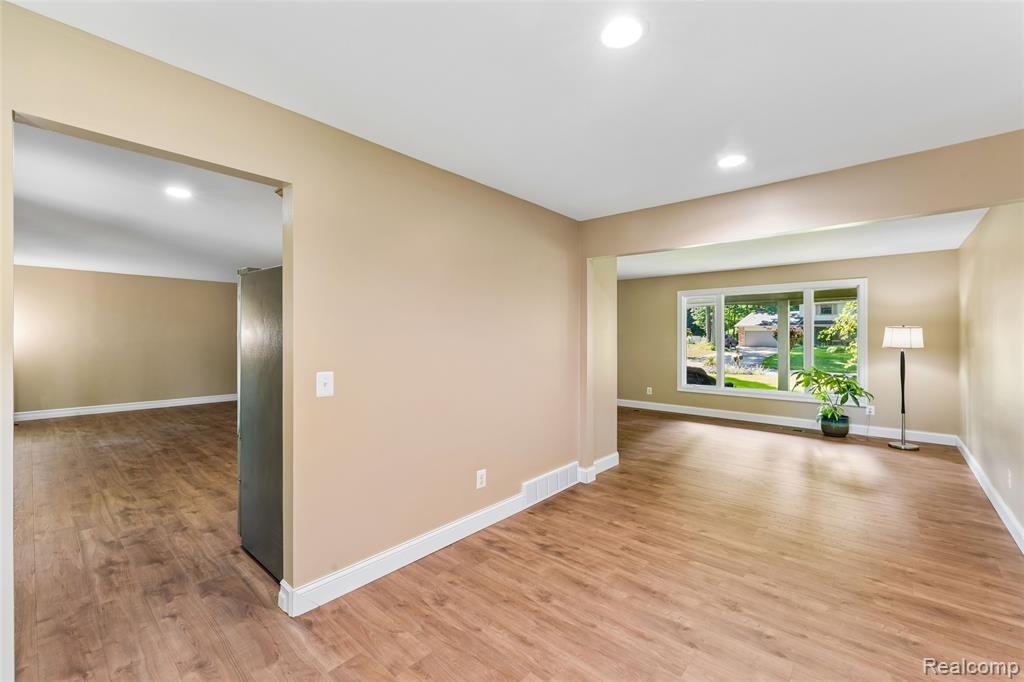 5327 Olde Saybrooke Road, Grand Blanc, MI 48439 — Photo 6