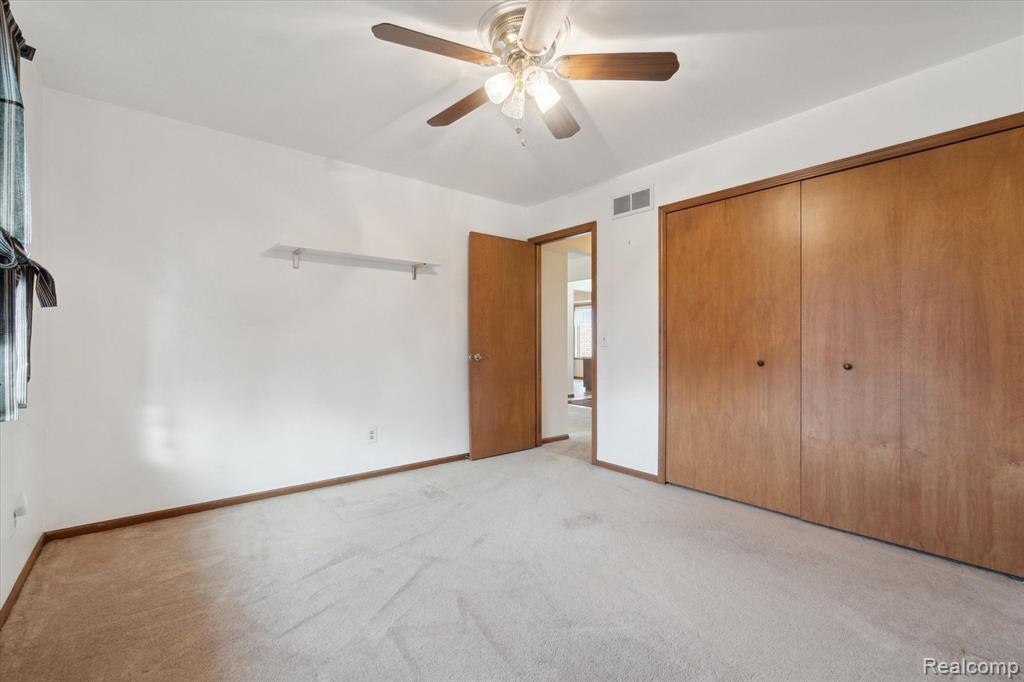 9400 ENGLISHMAN Drive, Fenton, MI 48430 — Photo 21