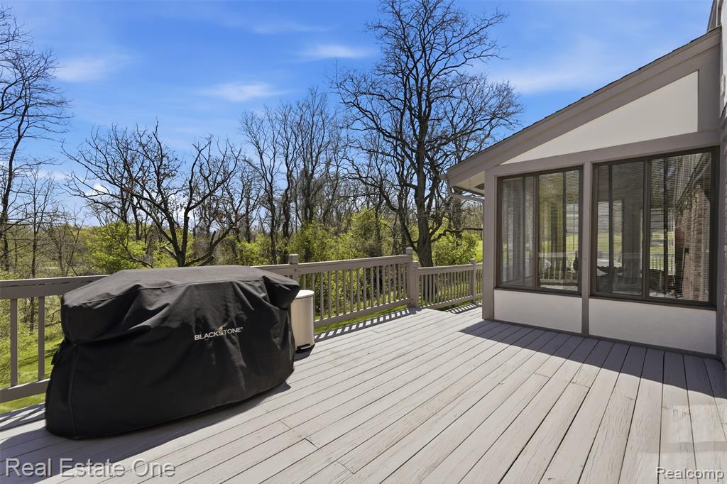 6514 Mountview Court, Brighton, MI 48116 — Photo 29