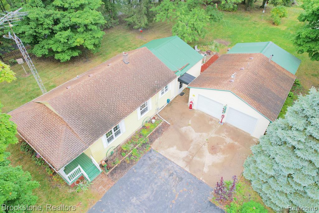 5104 CHESANING Road, Chesaning, MI 48616 — Photo 57