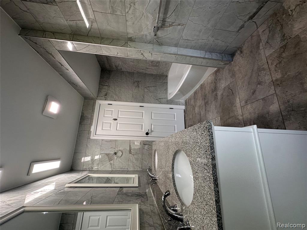 8706 Cologne Drive, Sterling Heights, MI 48314 — Photo 19