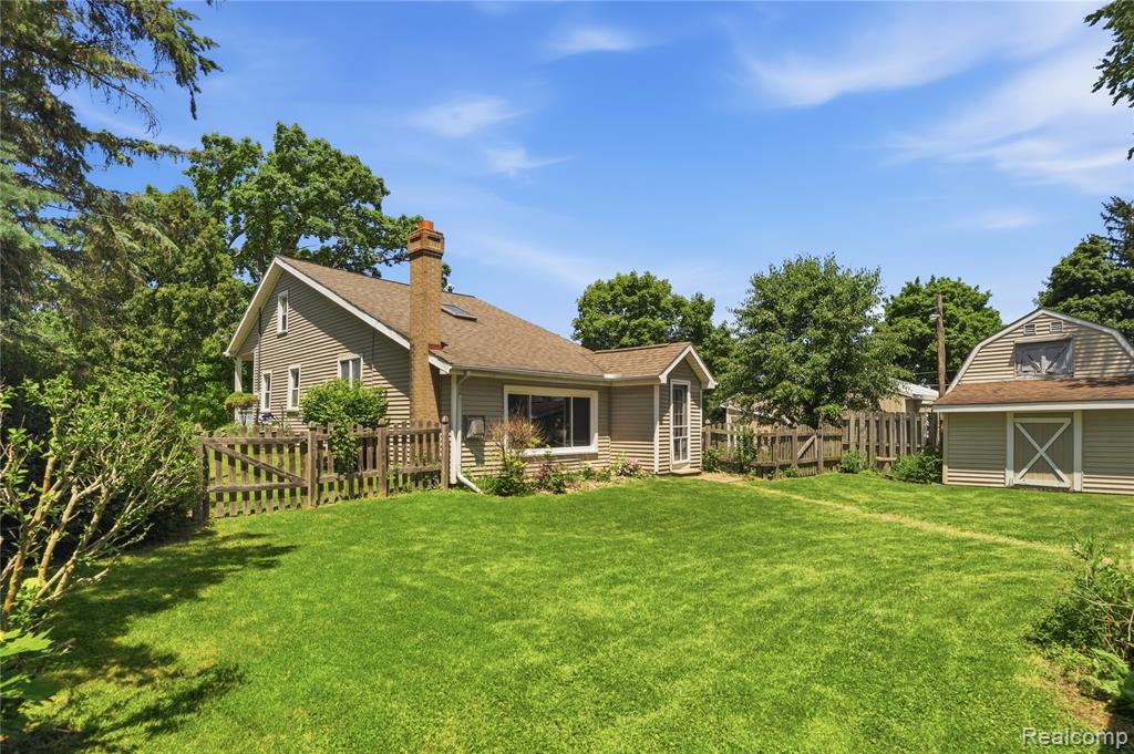 208 Flushing Street, Gaines Vlg, MI 48436 — Photo 33