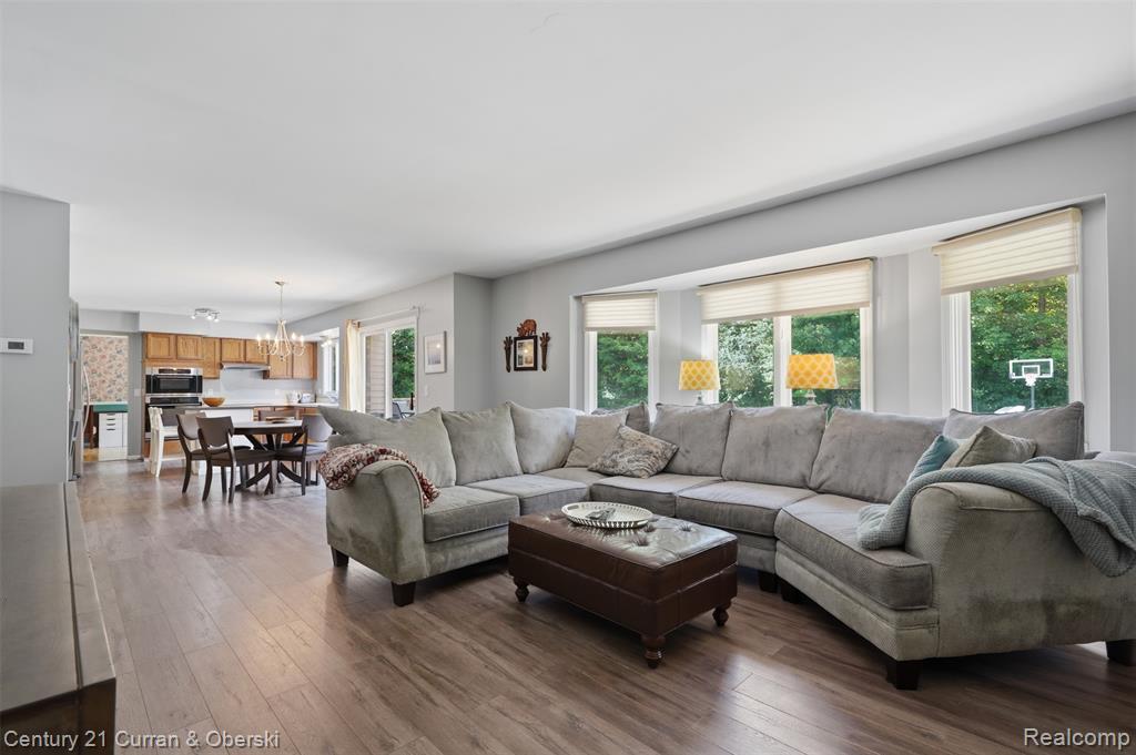47008 Cider Mill Drive, Novi, MI — Photo 25