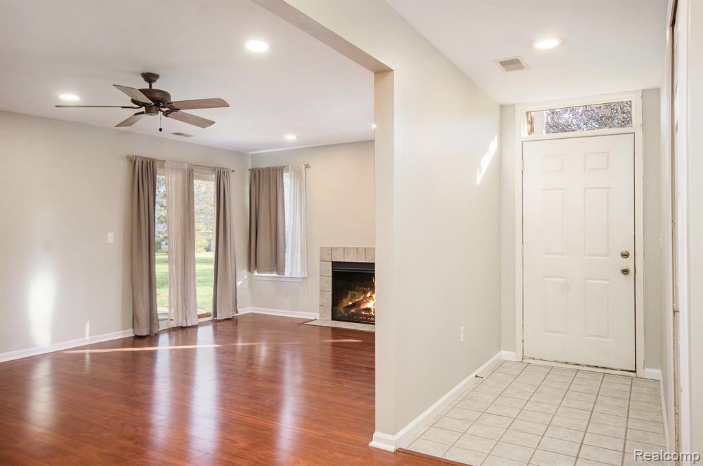 42735 Richmond Drive, Sterling Heights, MI 48313 — Photo 5
