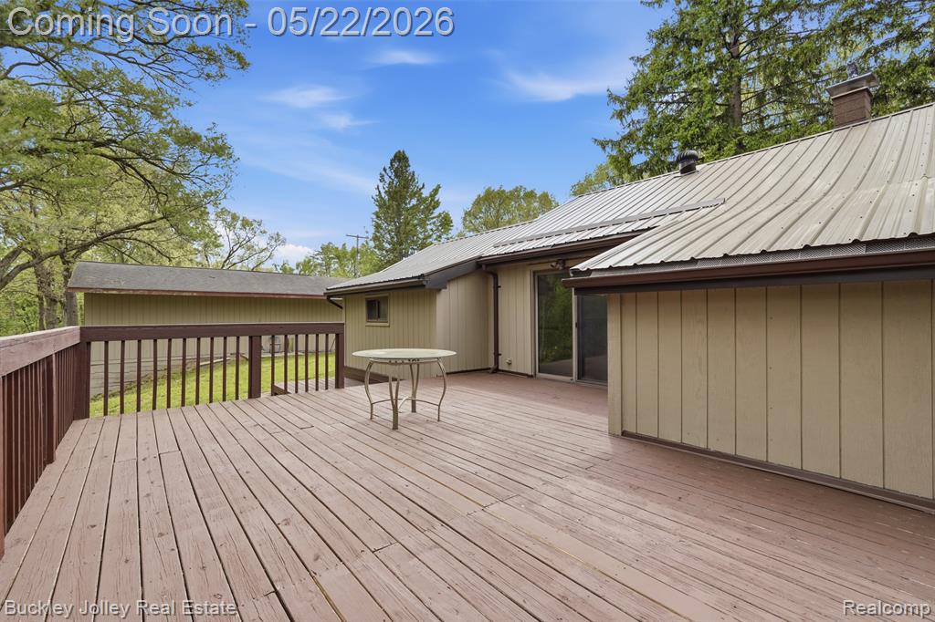 9255 Evergreen Road, Brighton, MI 48116 — Photo 21
