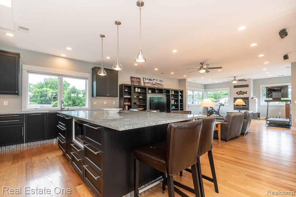 426 W University Drive, Rochester, MI 48307 — Photo 32