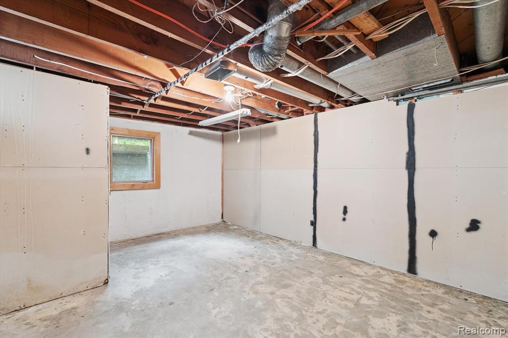 7467 McCandlish Road, Grand Blanc, MI 48439 — Photo 27